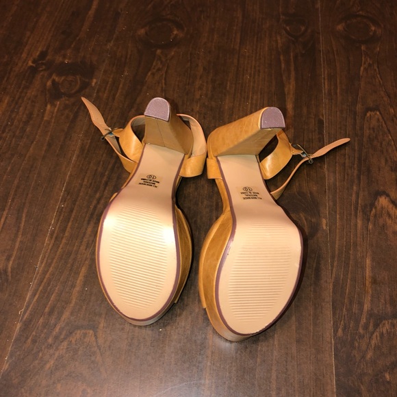 Tan Block Heels - Picture 3 of 4